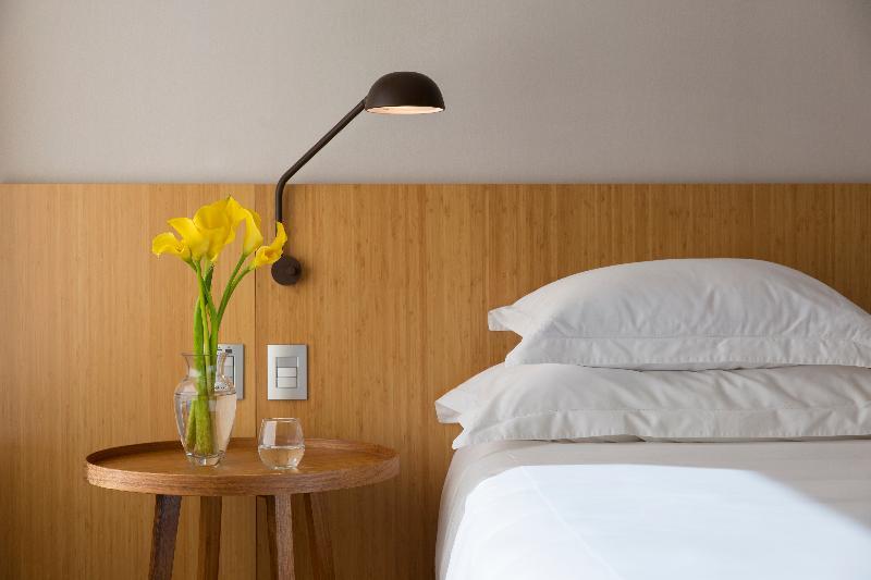 B Hotel Brasília Ngoại thất bức ảnh A wall-mounted lamp