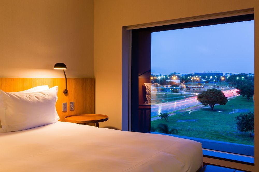 B Hotel Brasília Ngoại thất bức ảnh A room at the hotel